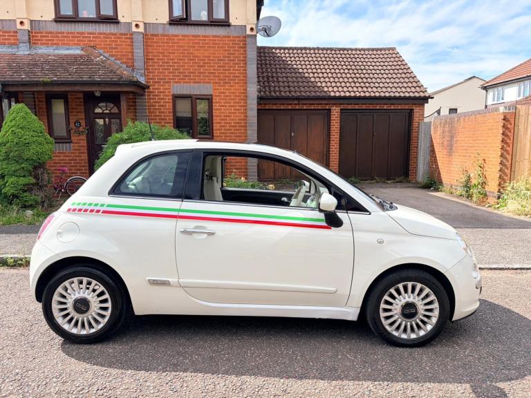 AUTOMATIC!!!!! ELDERLY OWNER NOW RETIRING COMES WITH WARRANTY AND MOT TO JULY 2027 P EX ETC