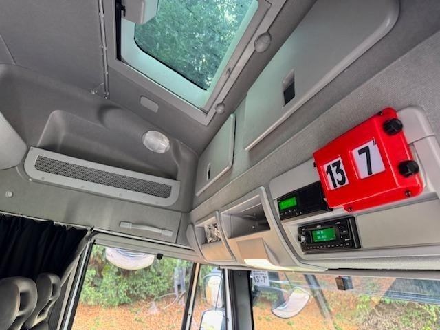 2023 23 Iveco Eurocargo 180-250 EURO 6 27FT CURTAINSIDER 1700KG TAIL-LIFT