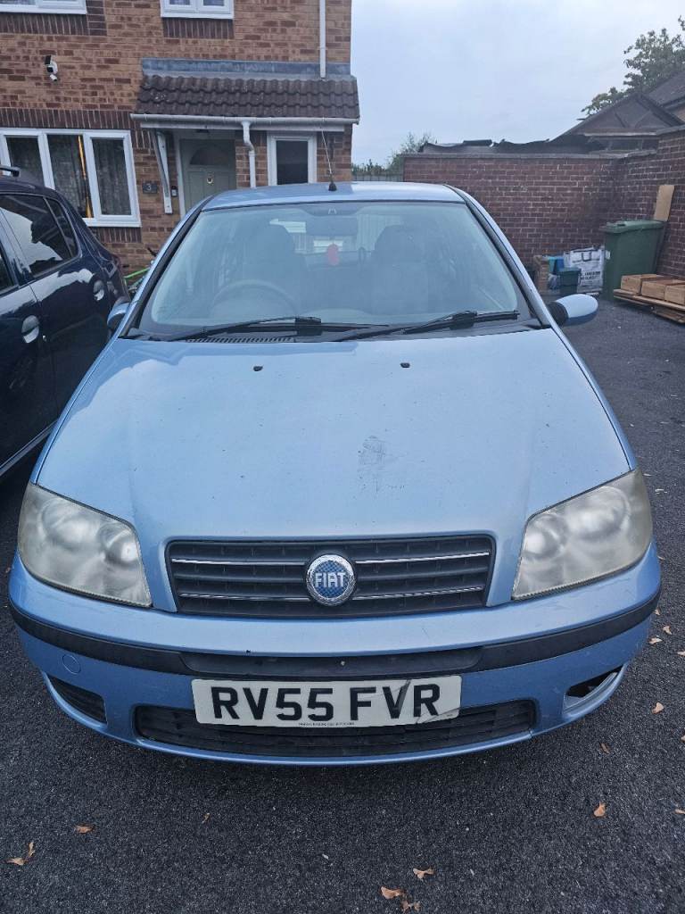 Fiat, PUNTO, Hatchback, 2005, Manual, 1242 (cc), 3 doors