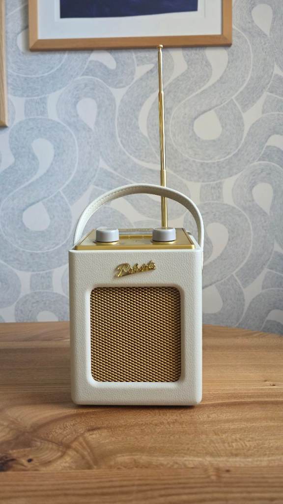 Roberts Revival DAB/FM Radio - Cream & Gold, Excellent Condition