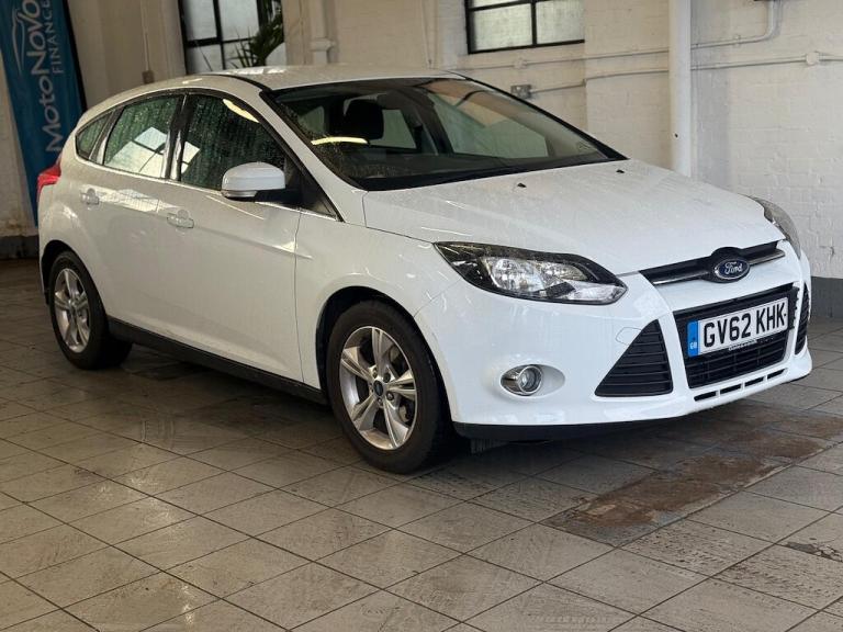 2013 Ford Focus 1.6 Zetec Hatchback 5dr Petrol Powershift Euro 5 (125 ps) Hatchback Petrol Automatic