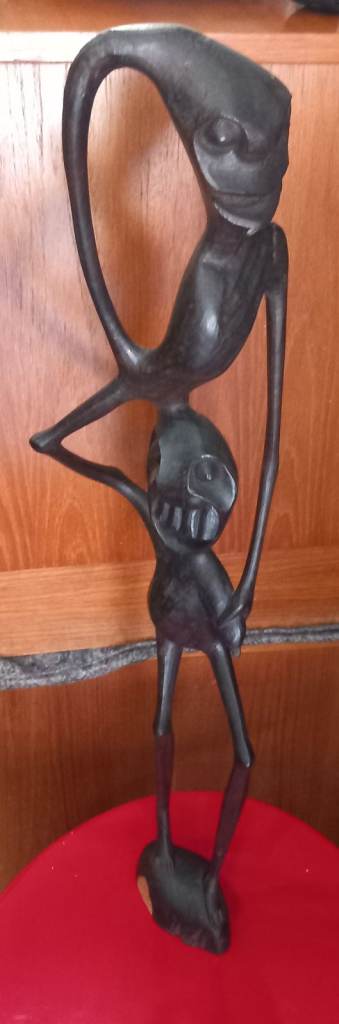 Large Unique vintage African Wooden Abstract Sculpture – Good Condition