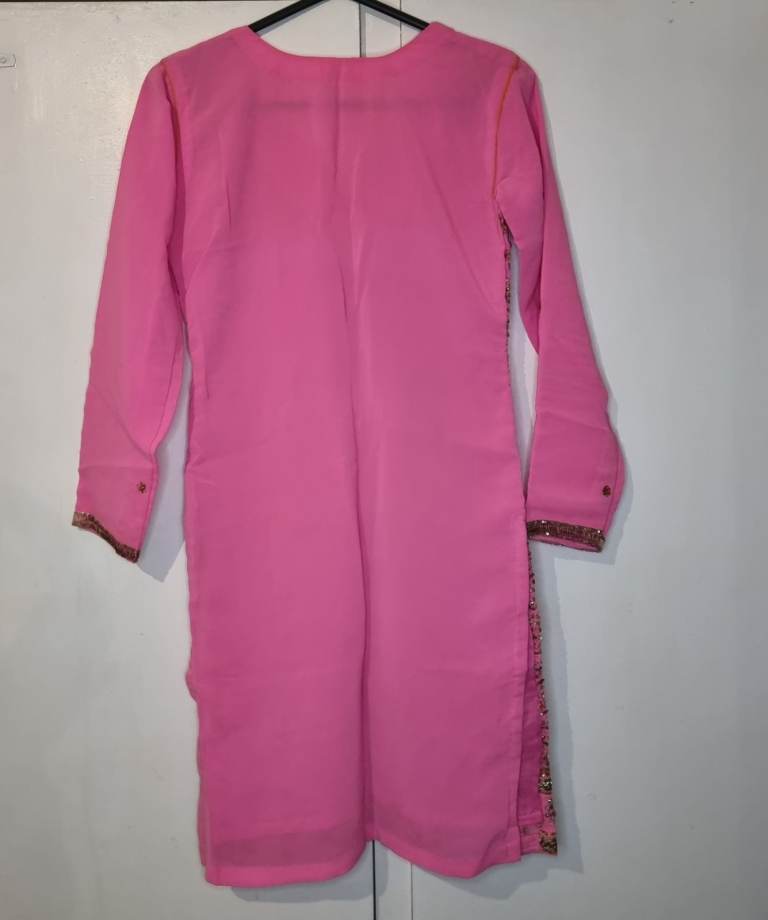 New.Baby Pink with gold embroidery kurti with heavy salwar. Asian dress wedding party.  
