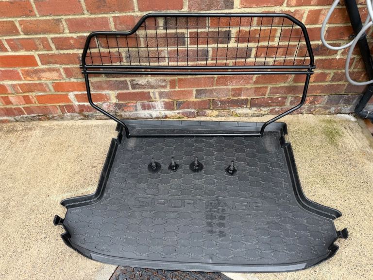 Kia Sportage Mk4 2016-2021 dog guard & boot liner