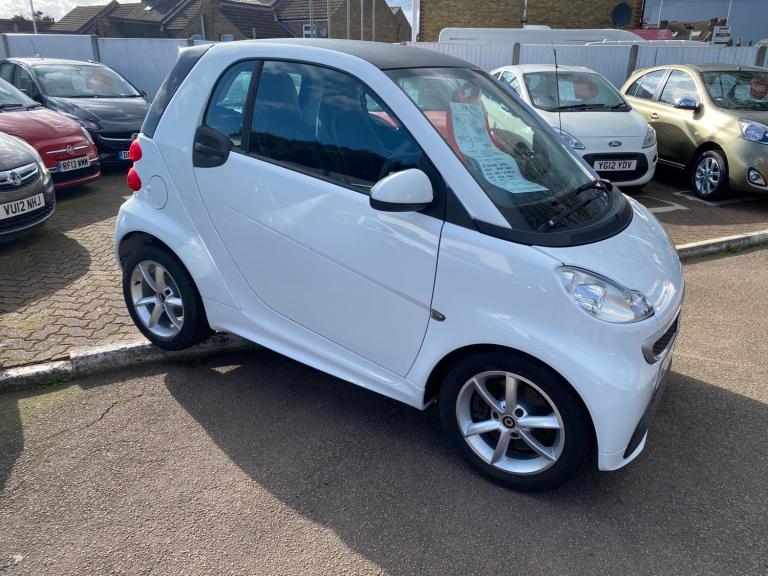 2014 smart fortwo Edition21 mhd 2dr Softouch Auto COUPE Petrol Automatic