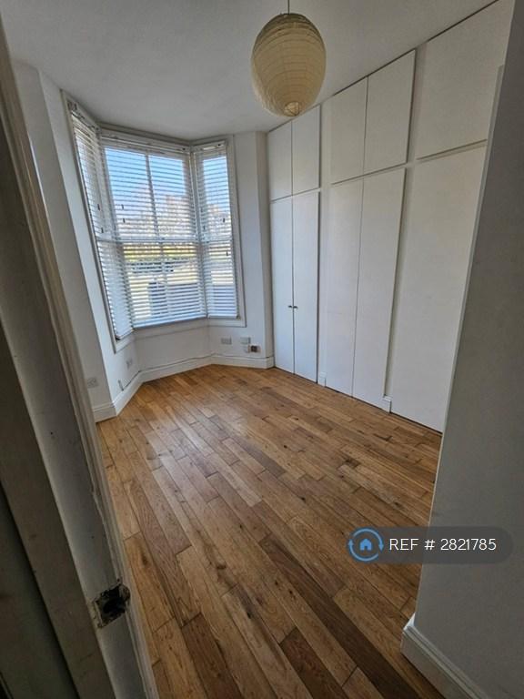 1 bedroom in Parkland Road, London, N22 (#2821785)