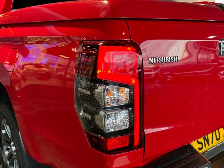 2020 Mitsubishi L200 Double Cab DI-D 150 Warrior 4WD Auto PICK UP DIESEL Automatic