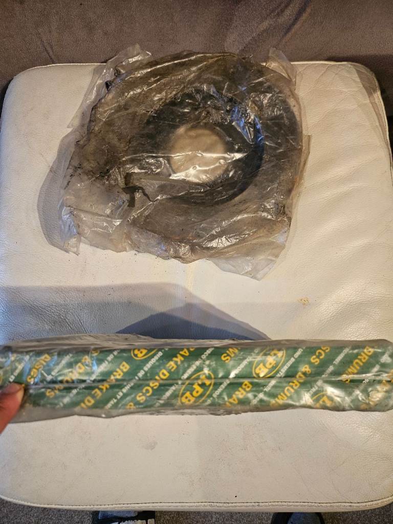 Isuzu Trooper Duty rear discs, unopened. 