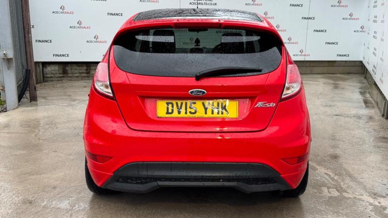 2015 Ford Fiesta 1.0 EcoBoost 140 Zetec S Red 3dr HATCHBACK PETROL Manual