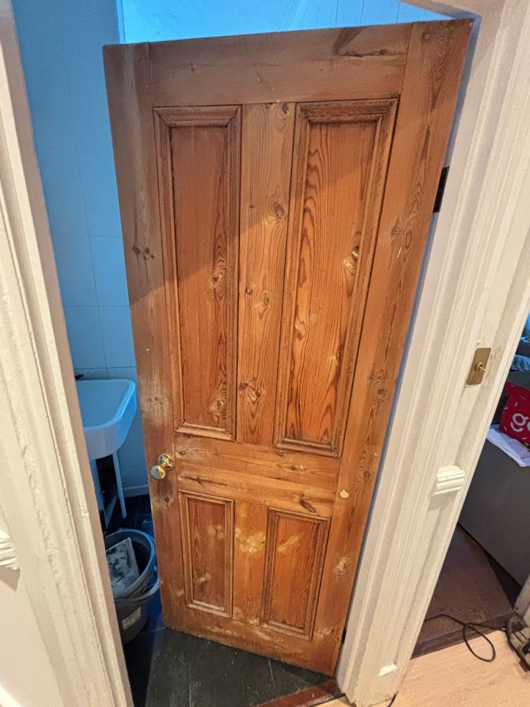 Antique Pine Internal Door with lock - 751 x 1935