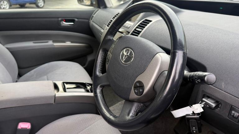 2009 Toyota Prius 1.5 VVTi T3 Hybrid 5dr CVT Auto HATCHBACK PETROL/ELECTRIC Automatic