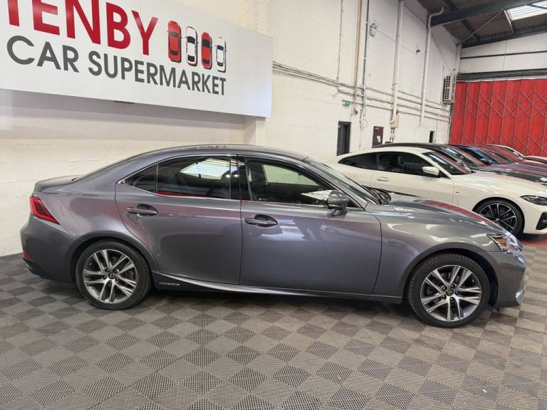 2018 Lexus IS 300h Executive Edition 4dr CVT Auto SALOON PETROL/ELECTRIC Automatic