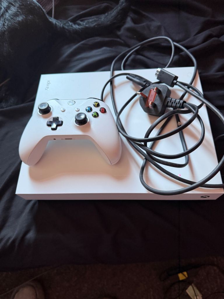 Xbox One X White Console with Controller and Cables