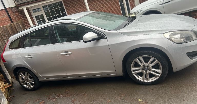 Volvo, V60, Estate, 2013, Manual, 1984 (cc), 5 doors