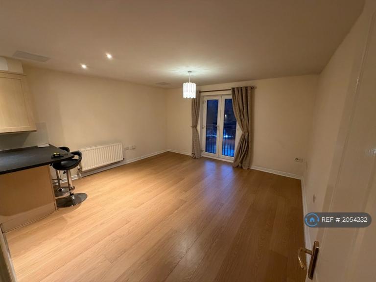 2 bedroom flat in Sycamore Court, Sheffield, S11 (2 bed) (#2054232)