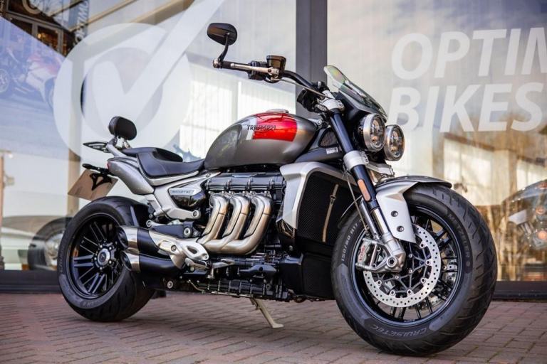 Triumph Rocket III R ! LOW MILES ! STUNNING