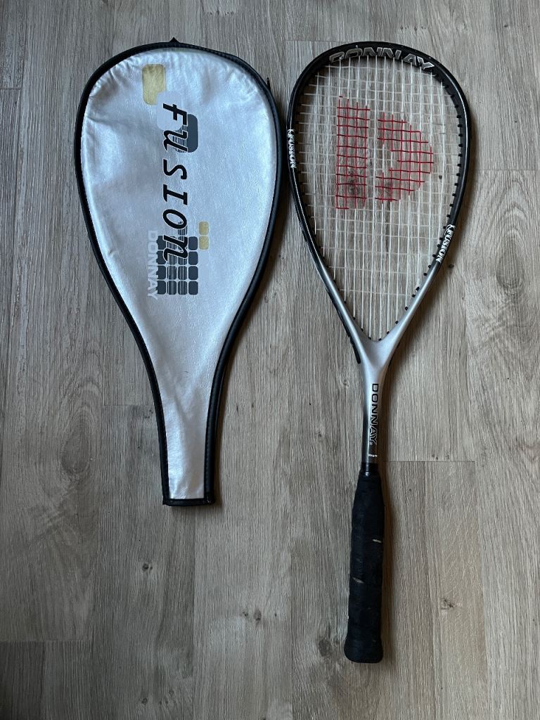Donnay Fusion squash racket with sleeve