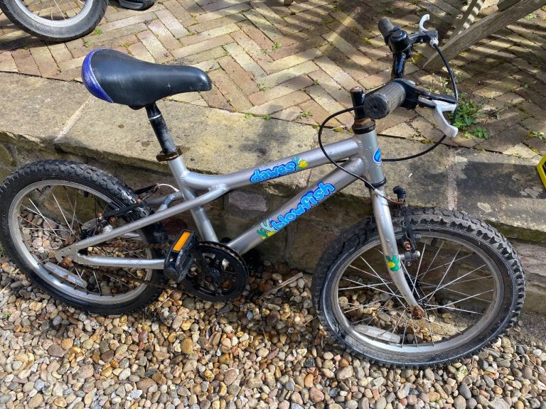 FREE Dawes blowfish kids bike