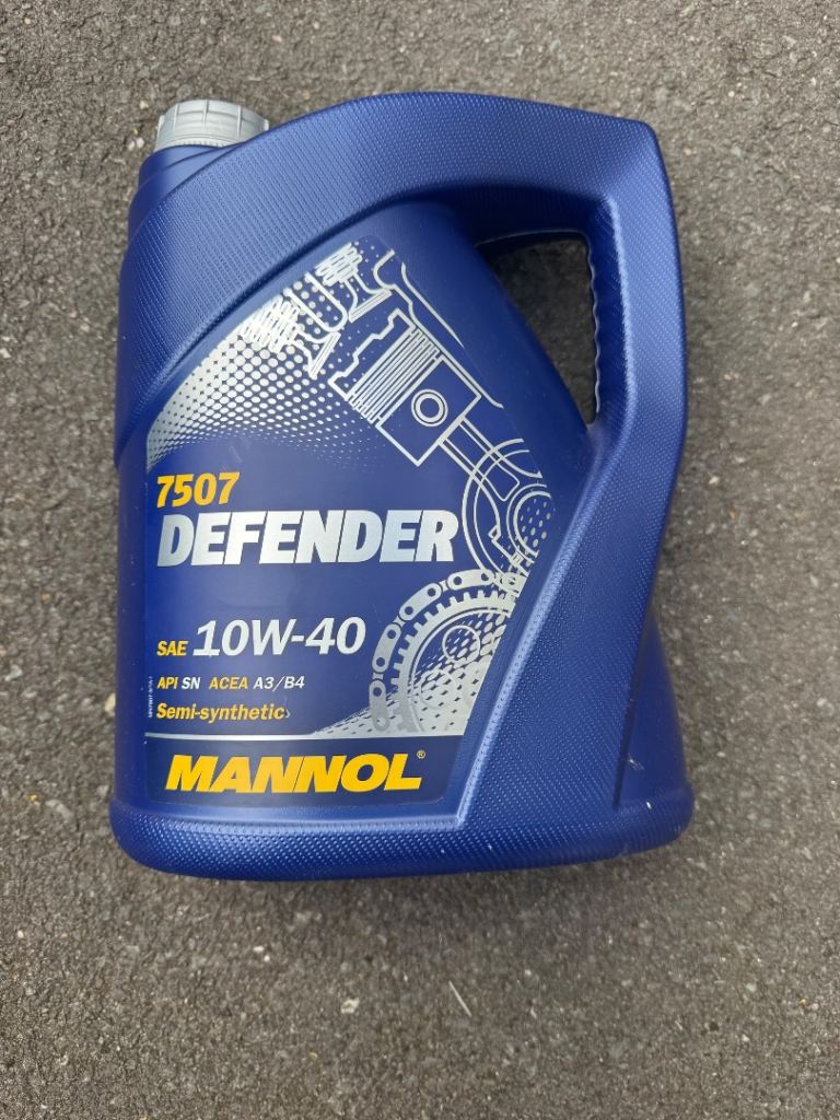 Mannol semi synthetic motor oil 10w-40
