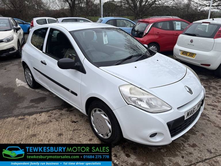 2011 Renault Clio Pzaz Hatchback Petrol Manual