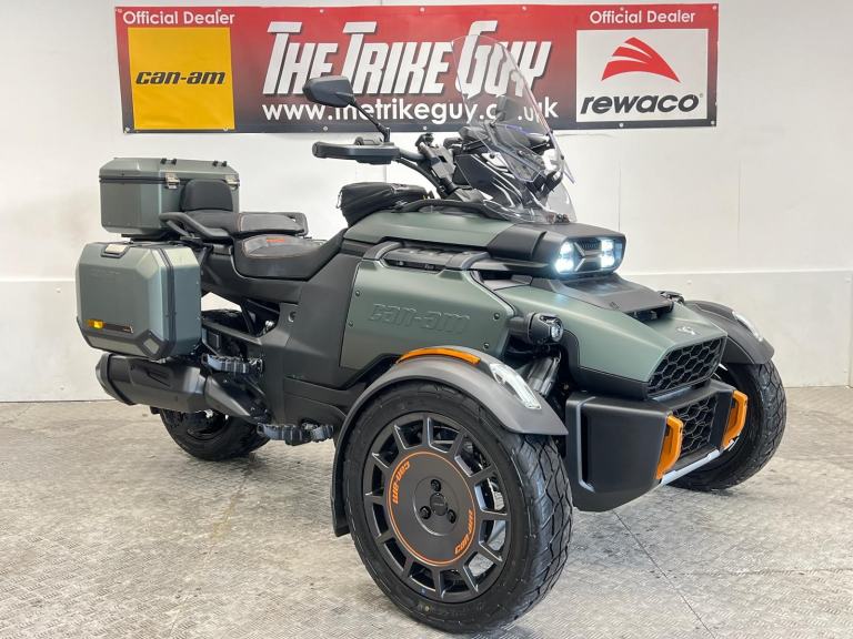 2026 Can-Am Canyon Redrock Semi Automatic Trike 