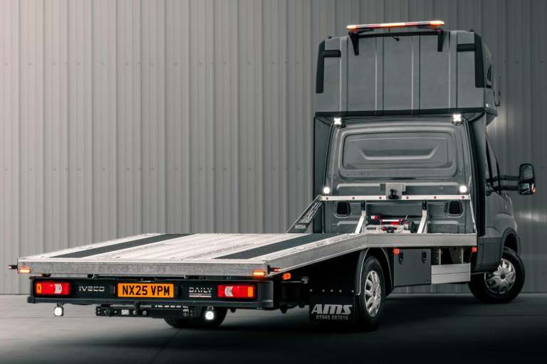 2025 3.0 210BHP MY24 AUTO IVECO DAILY 7.2 TONNE RECOVERY TRUCK CAR TRANSPORTER 