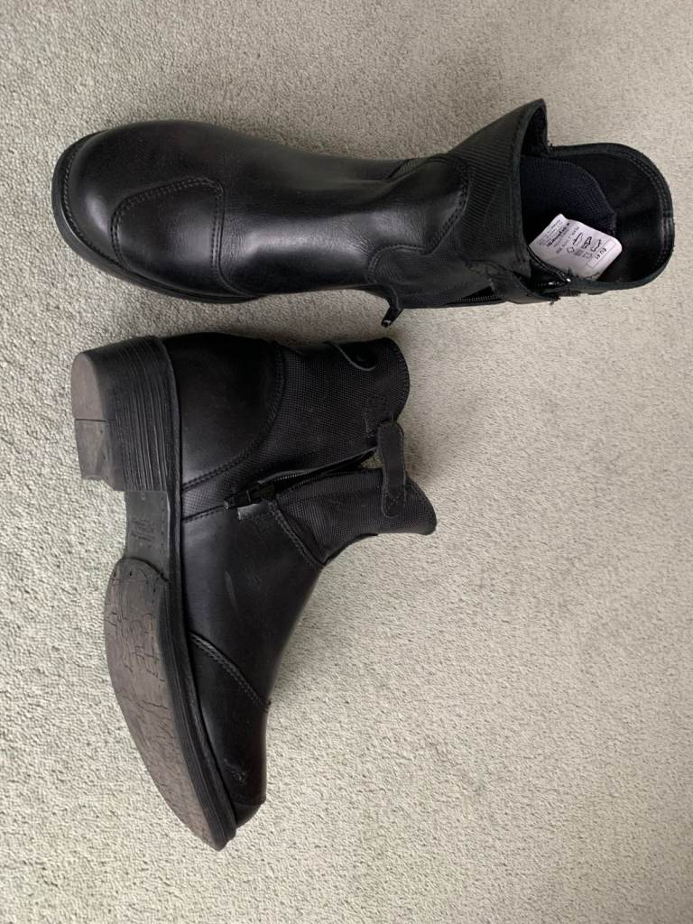 Ladies/Womens Motorcycle Leather Ankle Boots Size 41 (UK 7 .5)