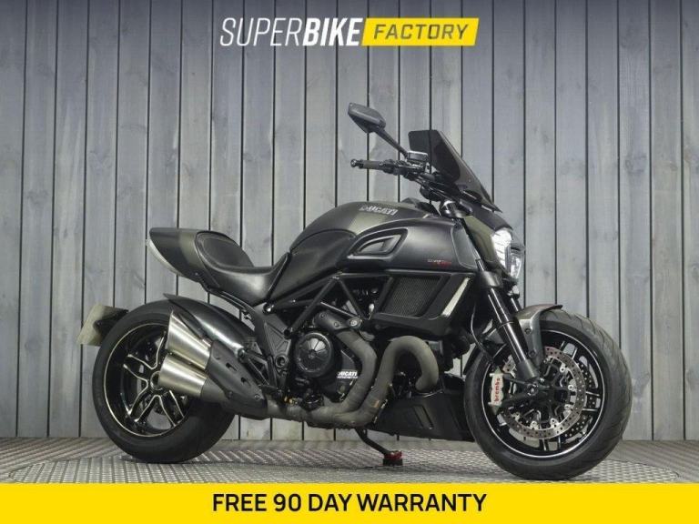 2016 16 DUCATI DIAVEL CARBON