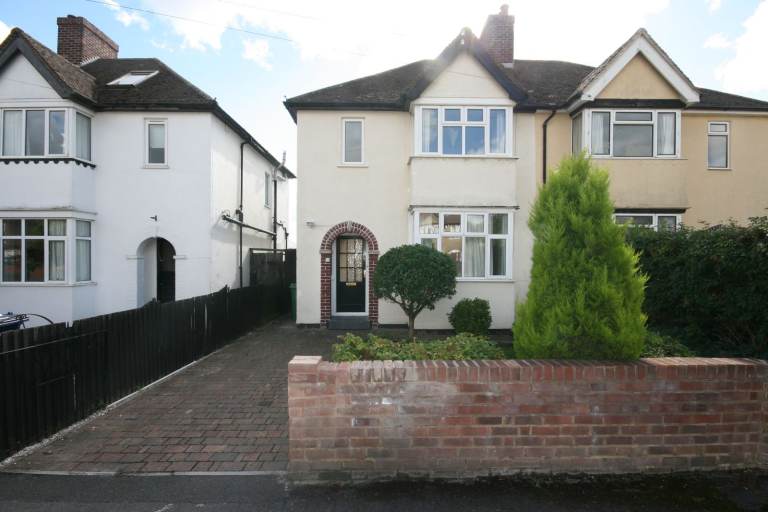 St Leonards Road, Central Headington - 3 Bedroom House