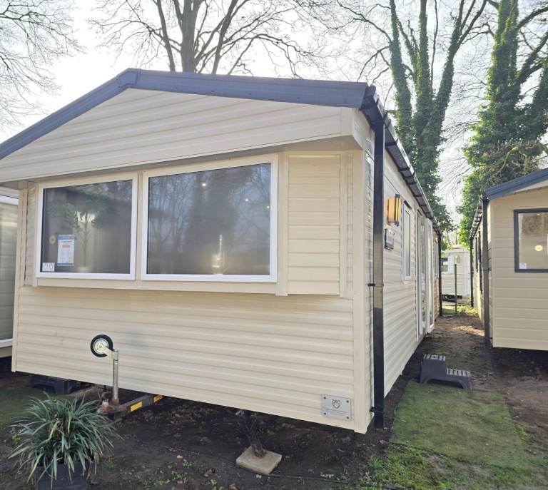 Willerby Seasons 2 Bed Mobile Home 39m2 - Delivery Included