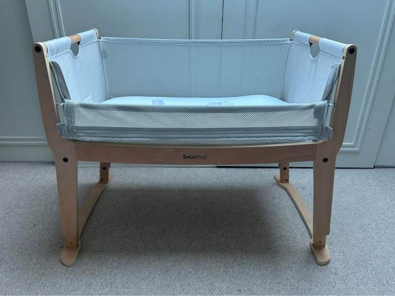 SnuzPod Studio Bedside Crib