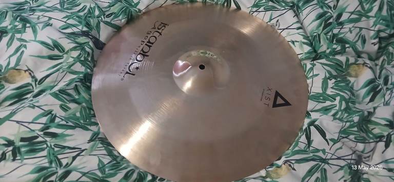 Istanbul Agop Xist 5 piece cymbal set