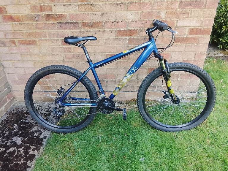 APOLLO EVADE Mountain Bike.