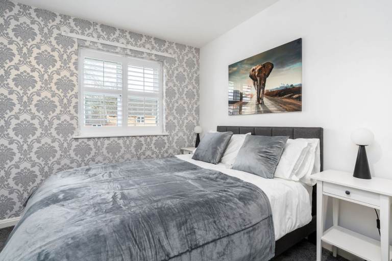 Queens Road, Weybridge, Surrey, KT13