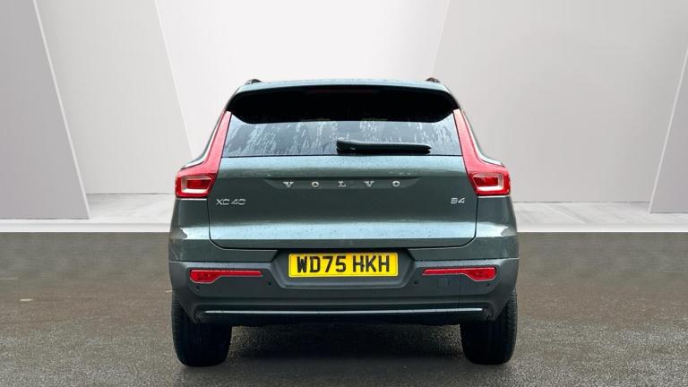 2025 Volvo XC40 2.0 B4P Plus Dark 5dr Auto Petrol Estate Estate Petrol Automatic