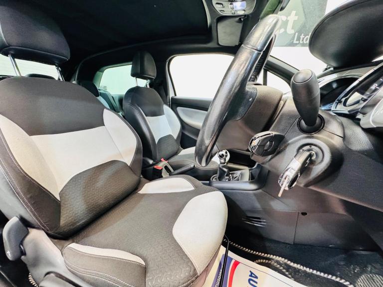 2014 Citroen DS3 1.2 VTi DSign Euro 5 2dr CONVERTIBLE Petrol Manual