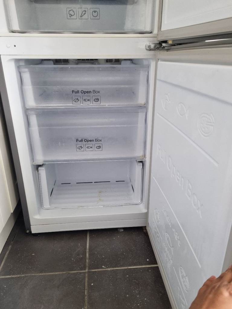 Samsung fridge freezer 