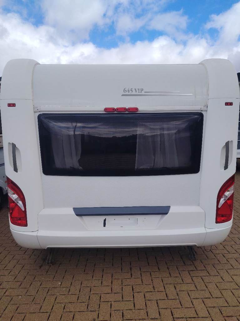 2015 HOBBY 645 VIP TWIN AXLE