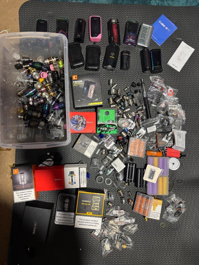 Huge vape bundle 