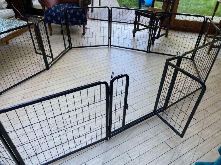 Large puppy playpen