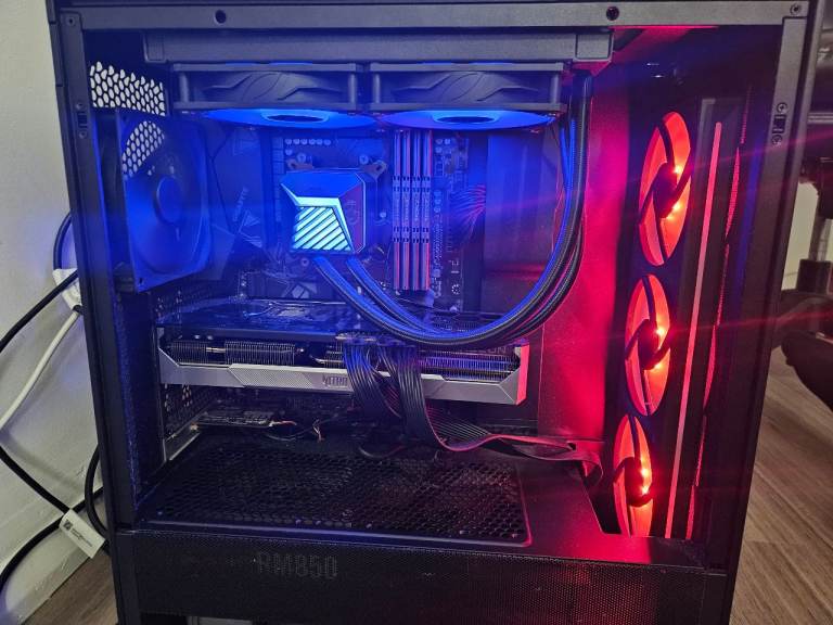 High‑End Gaming PC – CPU and GPU only 3 Months Old – Incredible Performance