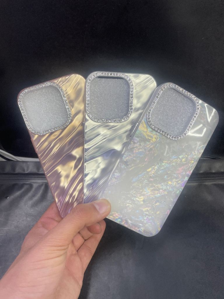 I phone 15 pro Iridescent Phone Cases