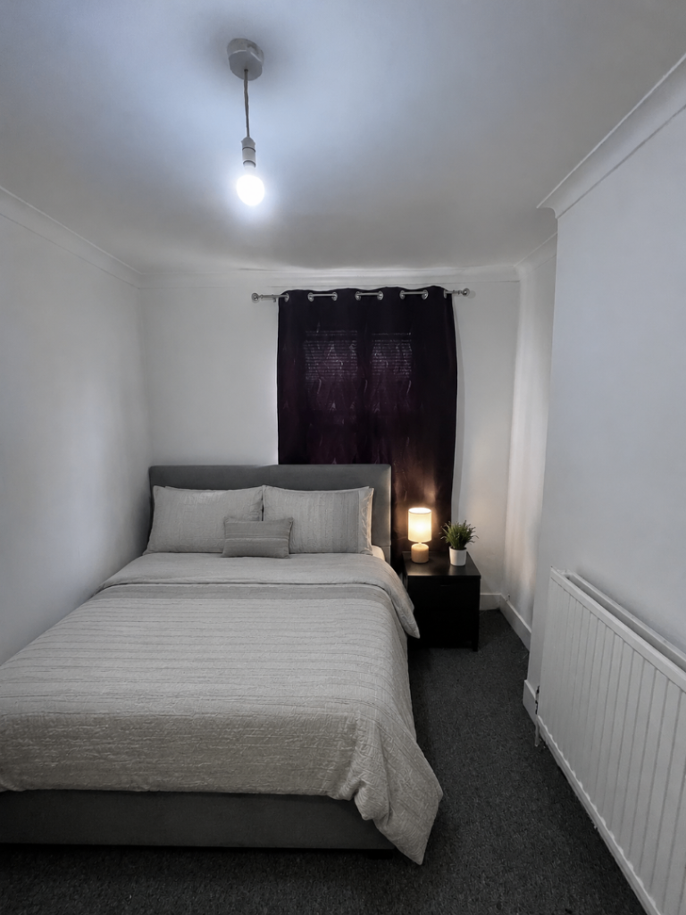 Nice Two Bed First Floor flat to Let close to Ilford Town Centre on Melford Road, IG1 1RH