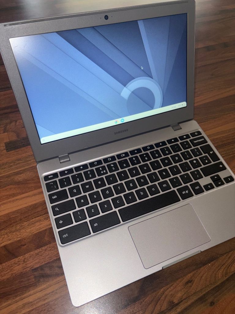 Samsung Chromebook 4 64gb Laptop – Silver, Good Condition