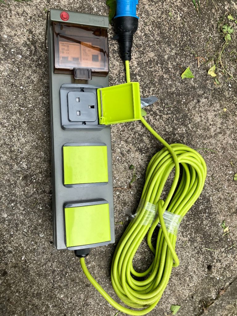 Mobile Mains Kit 15m. 3 pin