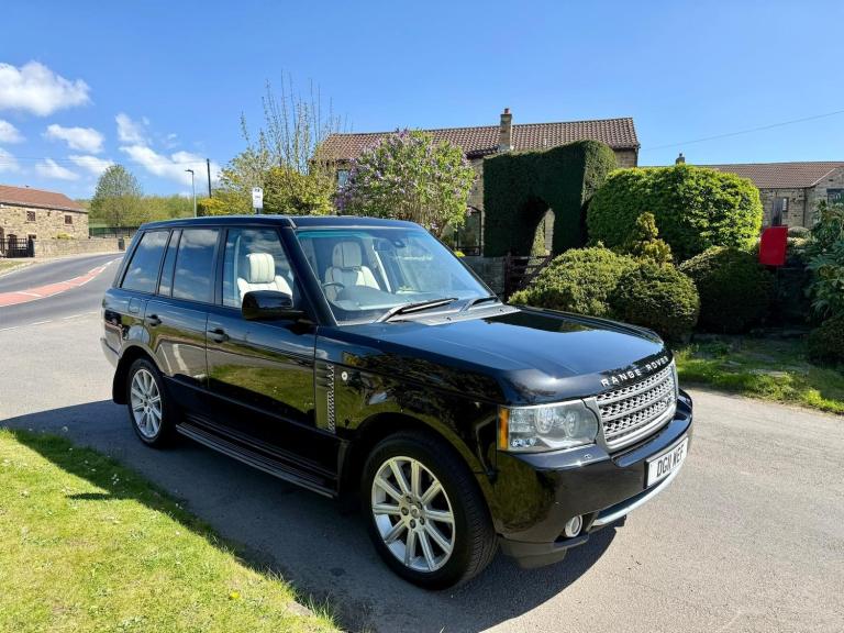 2011 Land Rover Range Rover 4.4 TDV8 Vogue 4dr Auto ESTATE Diesel Automatic