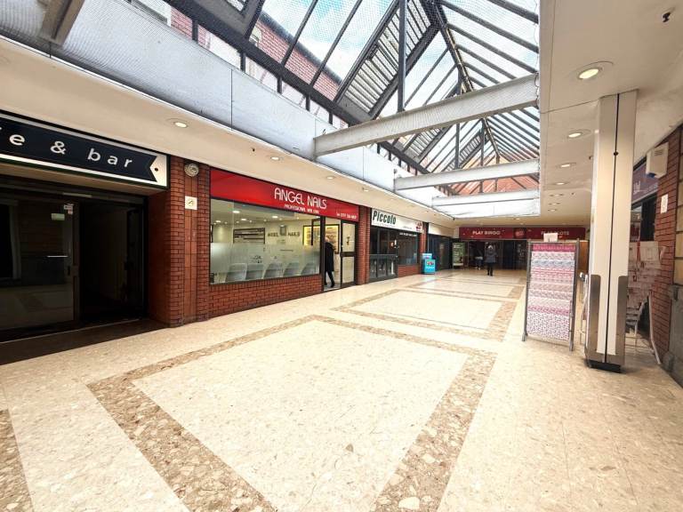 Restaurant/Café/Gaming/Shop/etc to let in South Shields Town Centre, NO VAT OR DEPOSIT