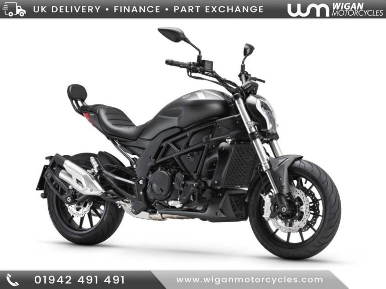 Benelli 502 Cruiser 2025