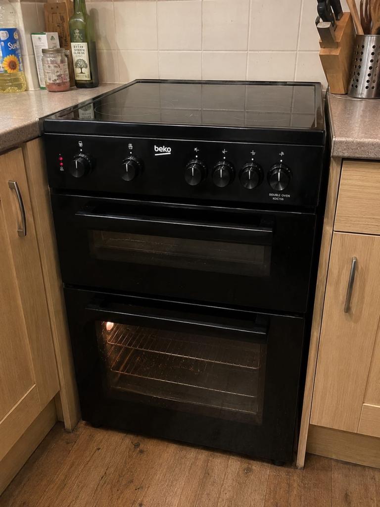 Beko 60cm electric freestanding cooker