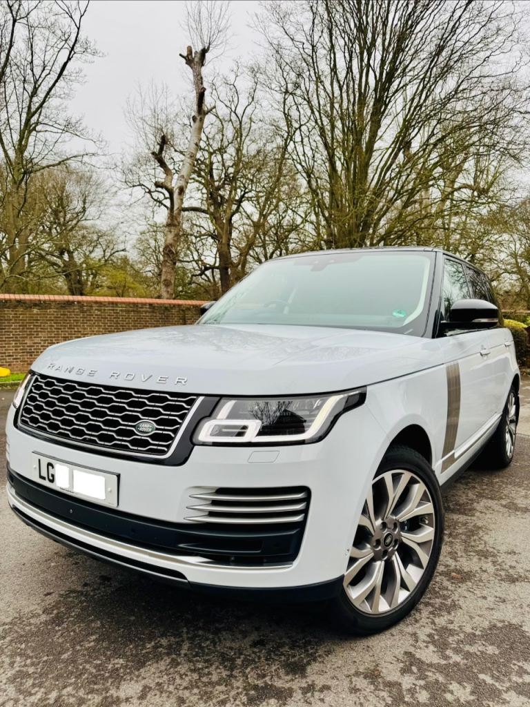 Luxury Chauffeur | Range Rover Autobiography | Airport Transfers & Weddings